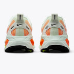 Nike Vomero 18 Barely Green Hyper Crimson