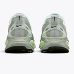 Nike Vomero 18 Light Silver College Grey Barely Volt